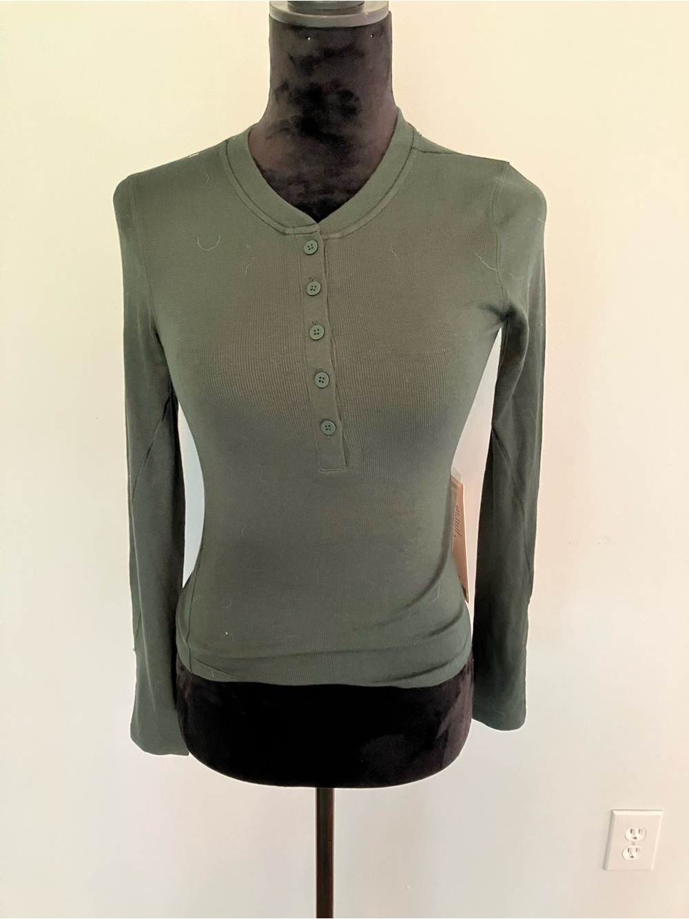 Lululemon Henley